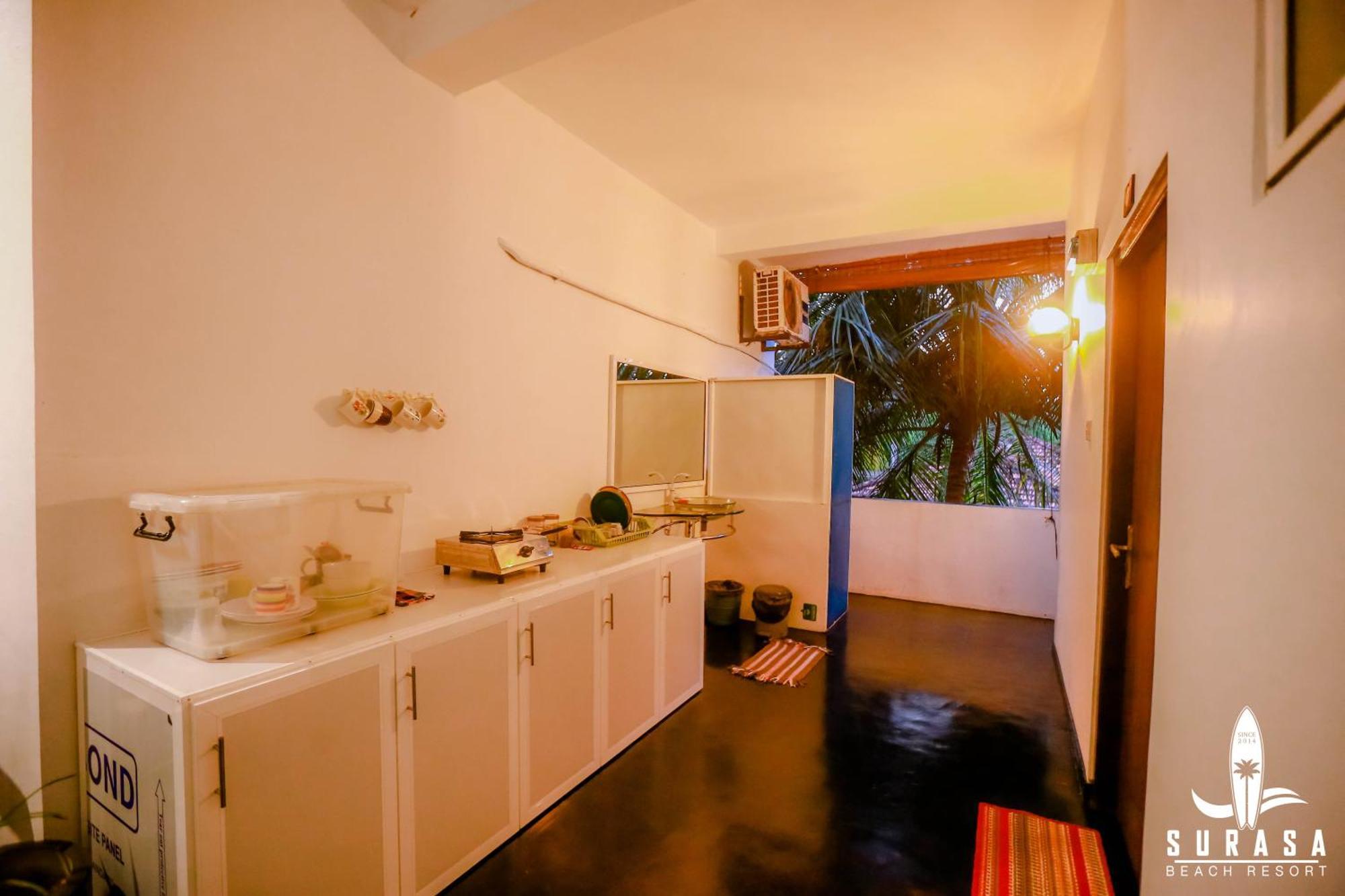 Surasa Beach Resort Weligama Exterior photo